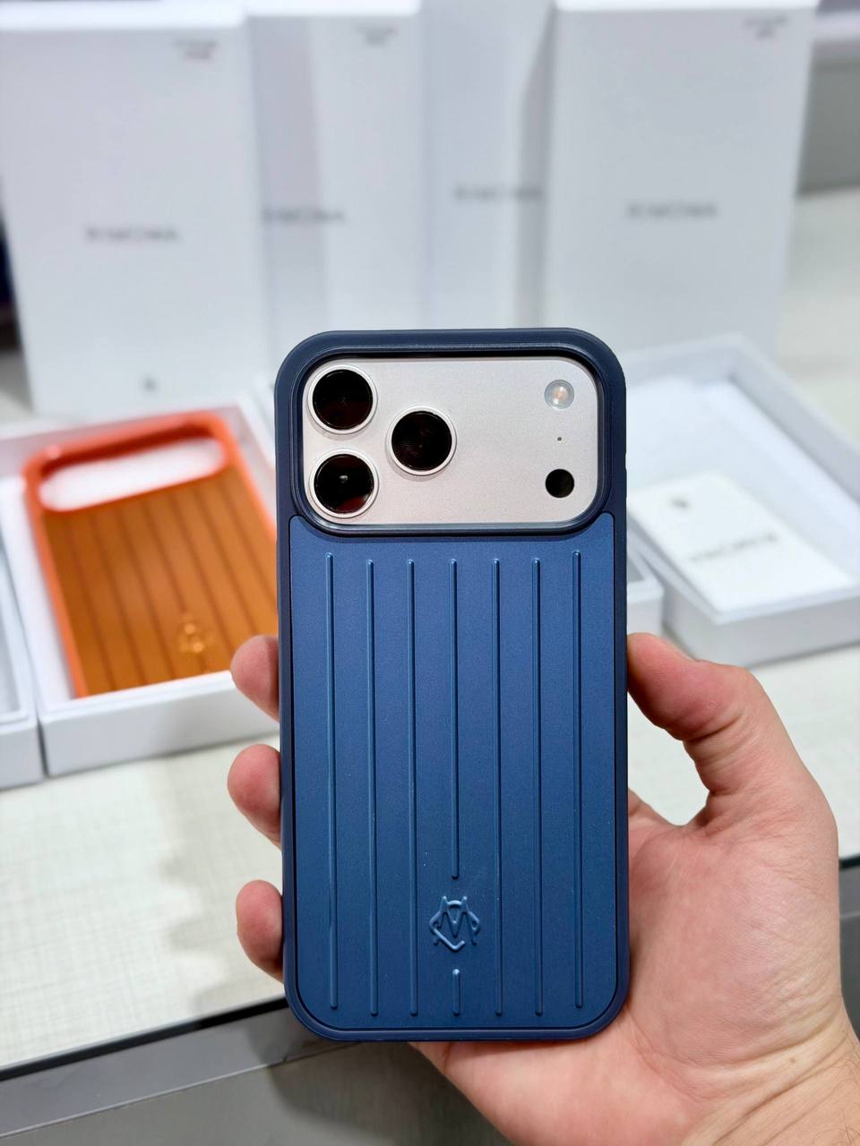 Case Rimowa